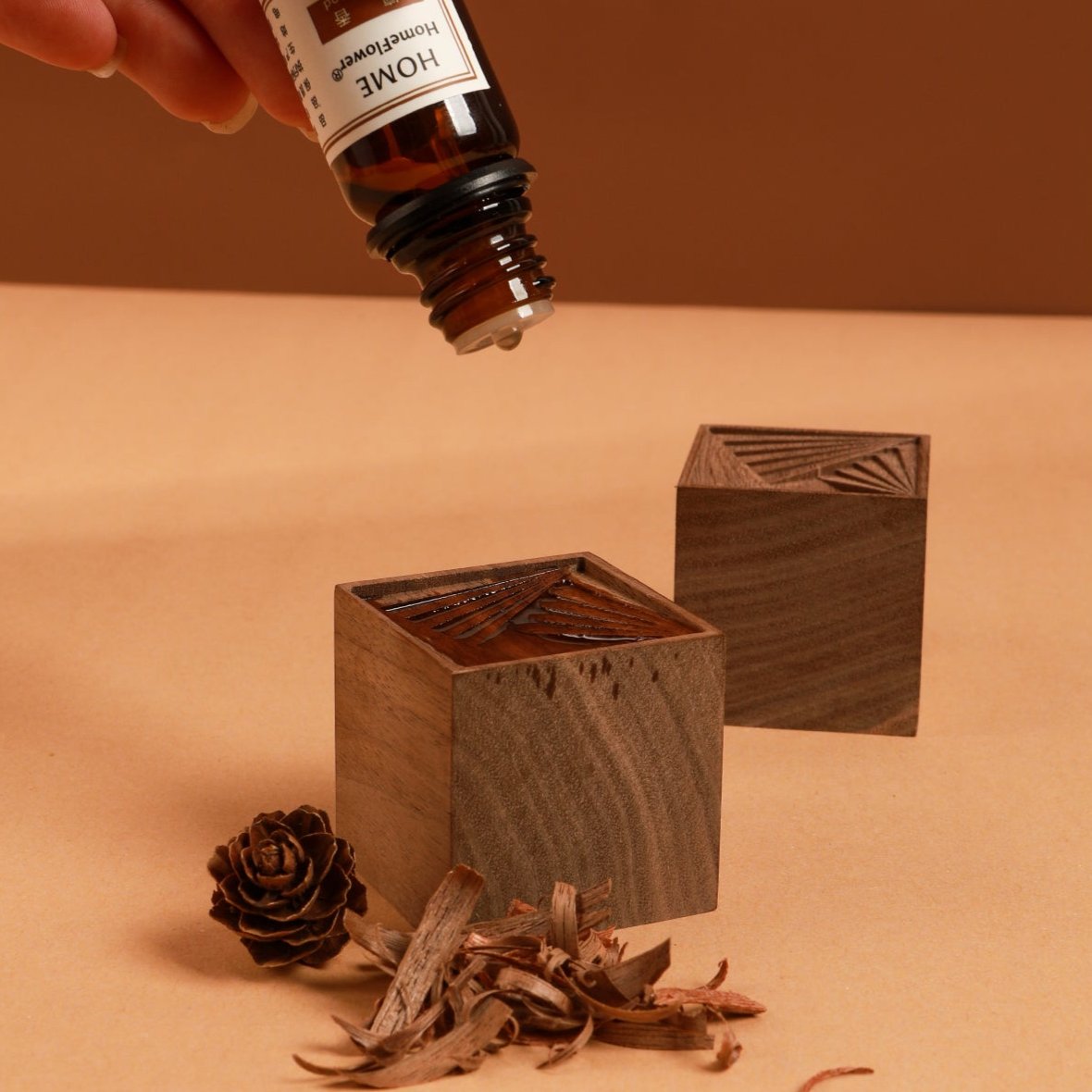 Layered Wood Aromatherapy Diffuser