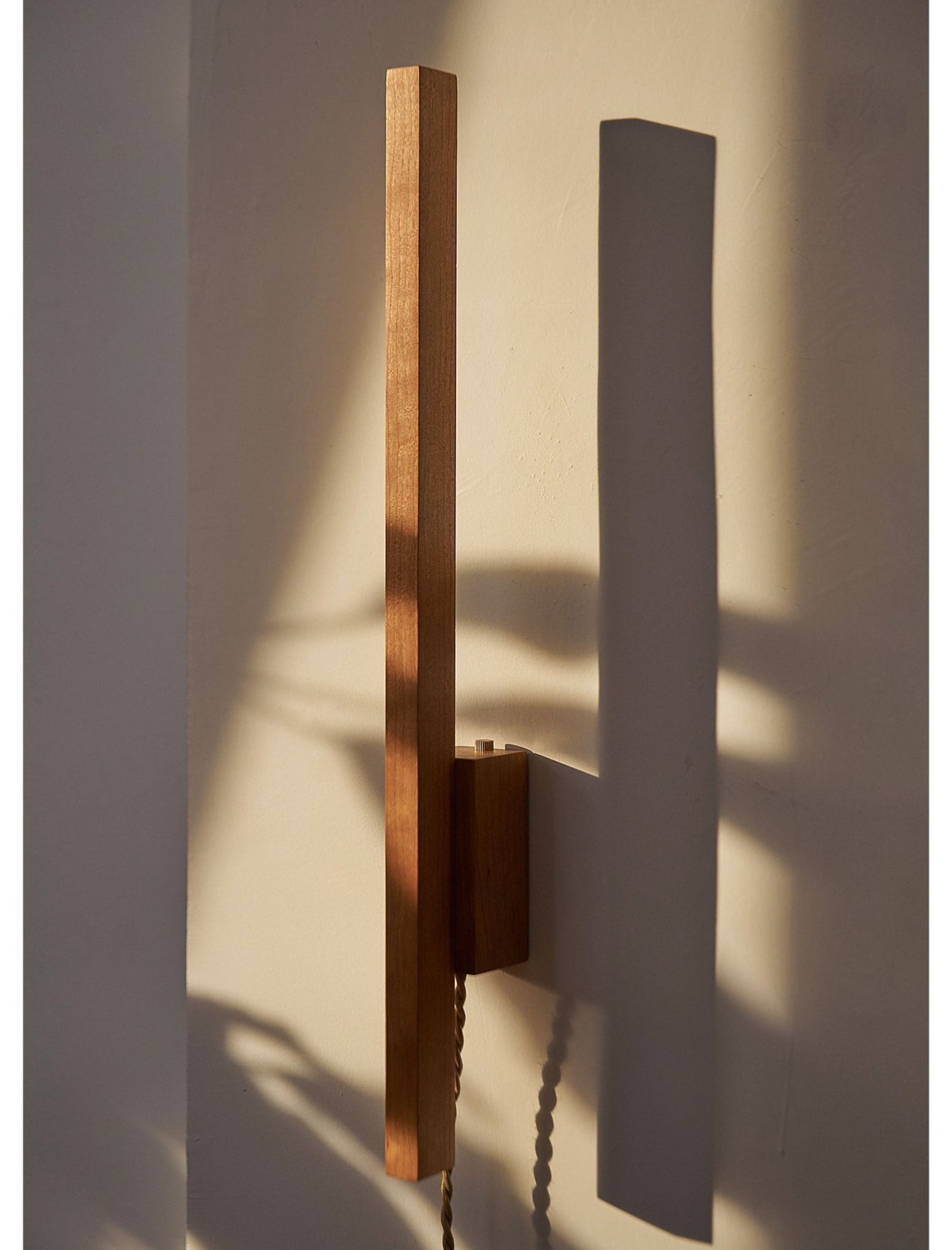 Nordic Wooden Branch Wall Lamp